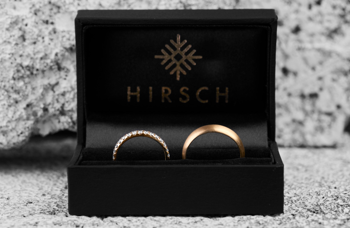 Specialdesignet forlovelsesringe og vielsesringe hos Hirsch Jewellery i Aarhus