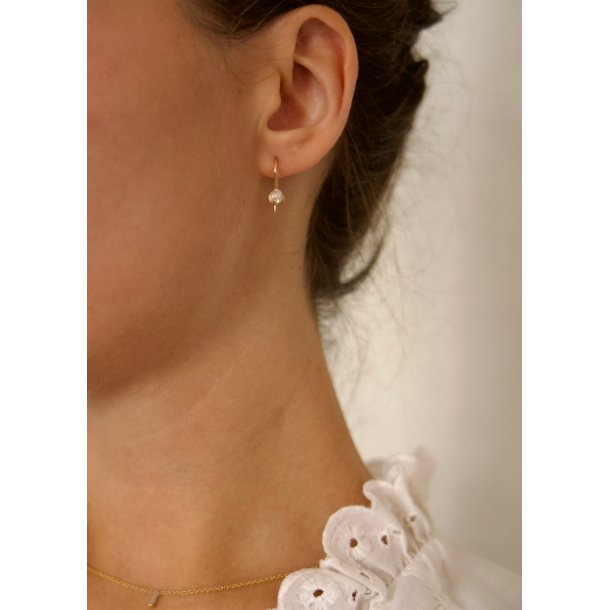 �RERINGE MED ROUGH DIAMONDS