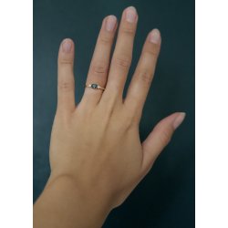 3-STENSRING MED SAFIR