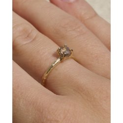 R DIAMANT RING