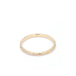 GULDRING MED STRUKTUR