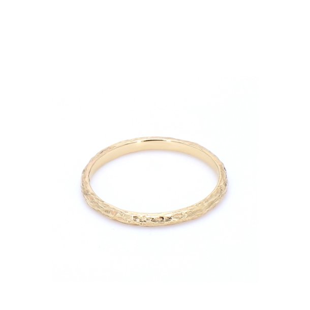 GULDRING MED STRUKTUR