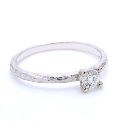 DIAMANTRING I HVIDGULD