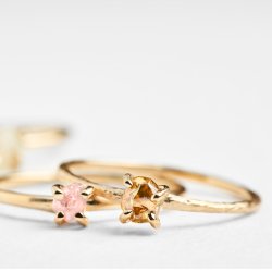 VIELSESRING MED R� DIAMANT