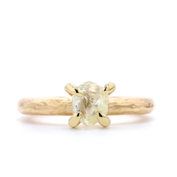 R� DIAMANT RING MED BANKET OVERFLADE