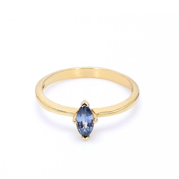 OVAL SAFIR RING BL�
