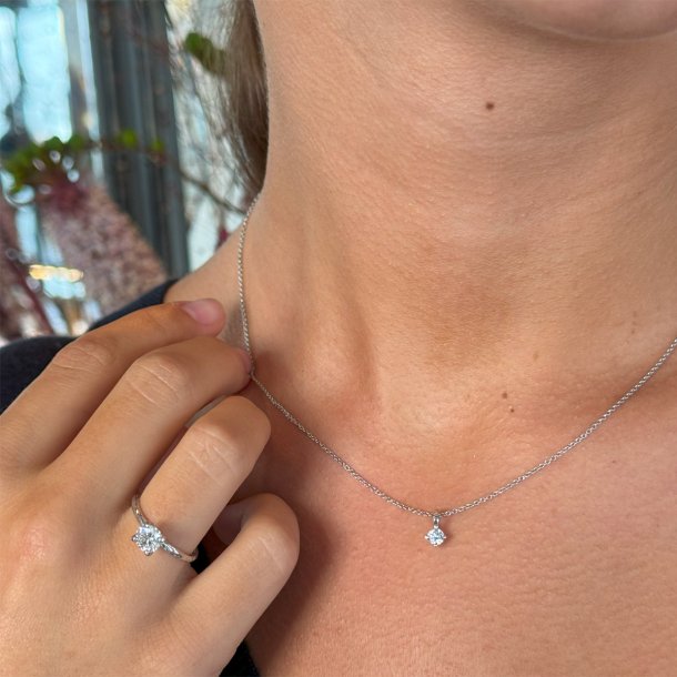 DIAMANT VEDH�NG HVIDGULD