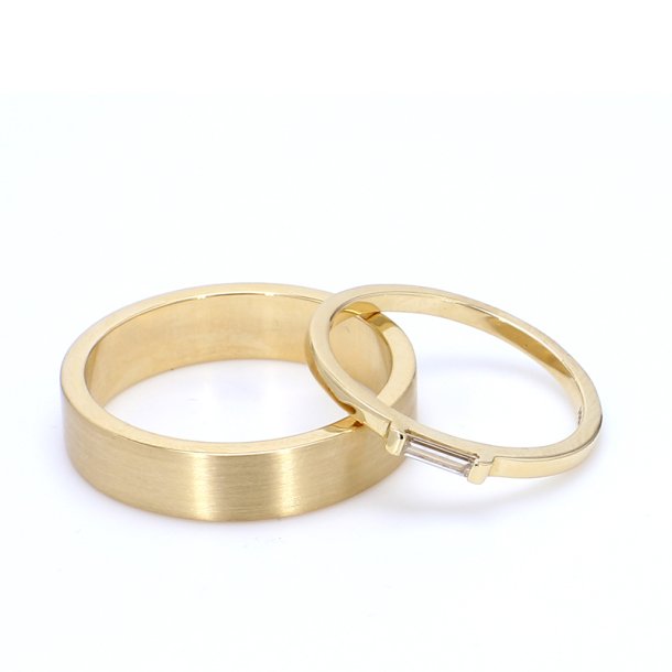 VIELSESRING MED BAGUETTE DIAMANT