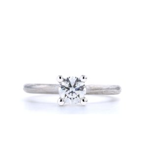 HVIDGULDRING MED DIAMANT