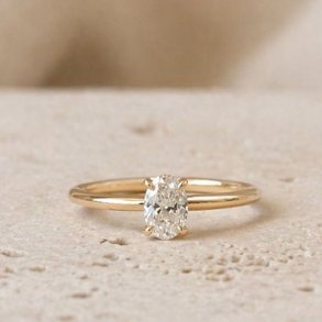 OVAL DIAMANTRING MED 0.50 CT