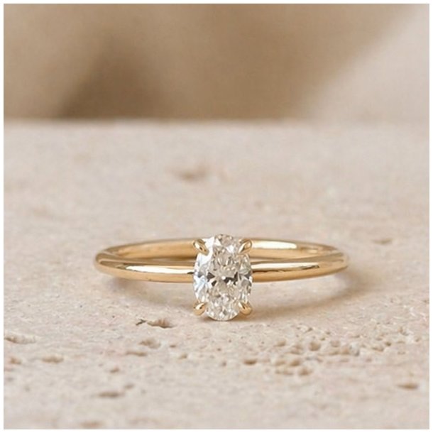 OVAL DIAMANTRING MED 0.50 CT