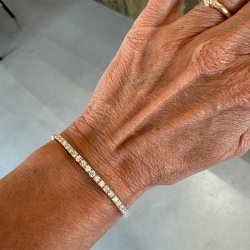 TENNISARMB�ND 7.48 CT / S�RPRIS