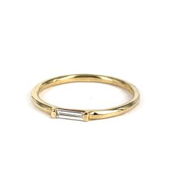 SPINKEL RING MED BAUGETTE DIAMANT