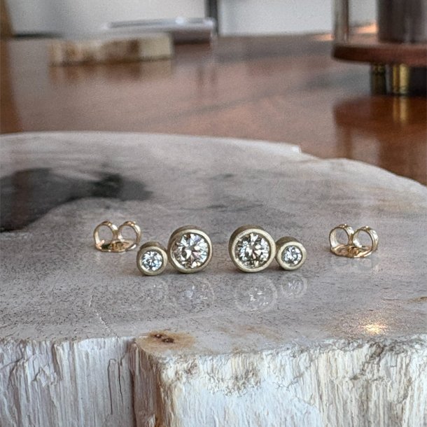 �RESTIKKER MED CHAMPANGE DIAMANTER